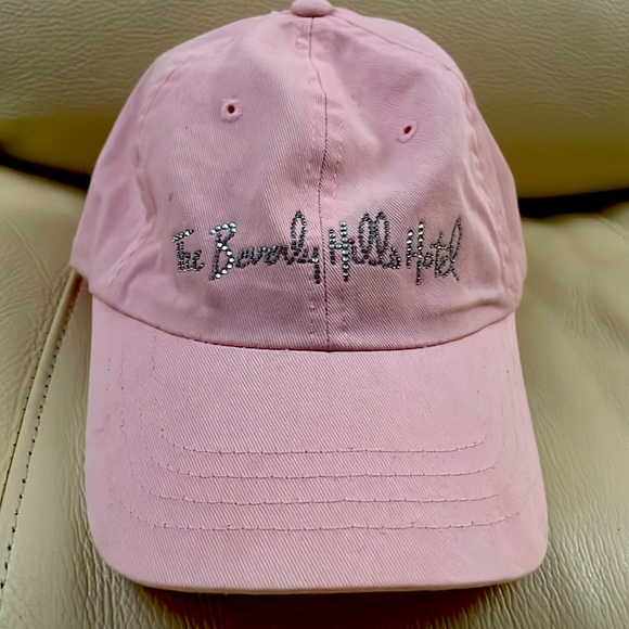 The Beverly Hills hotel hat - Picture 1 of 2